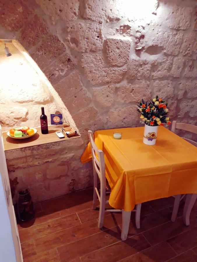 Loft Albicocca Bed & Breakfast Bari Exterior photo